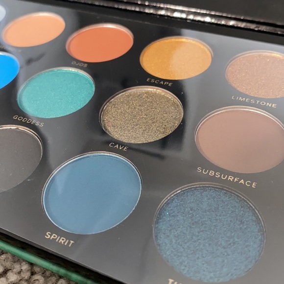 Hipdot Cenote Eyeshadow Palette - Picture 4 of 5